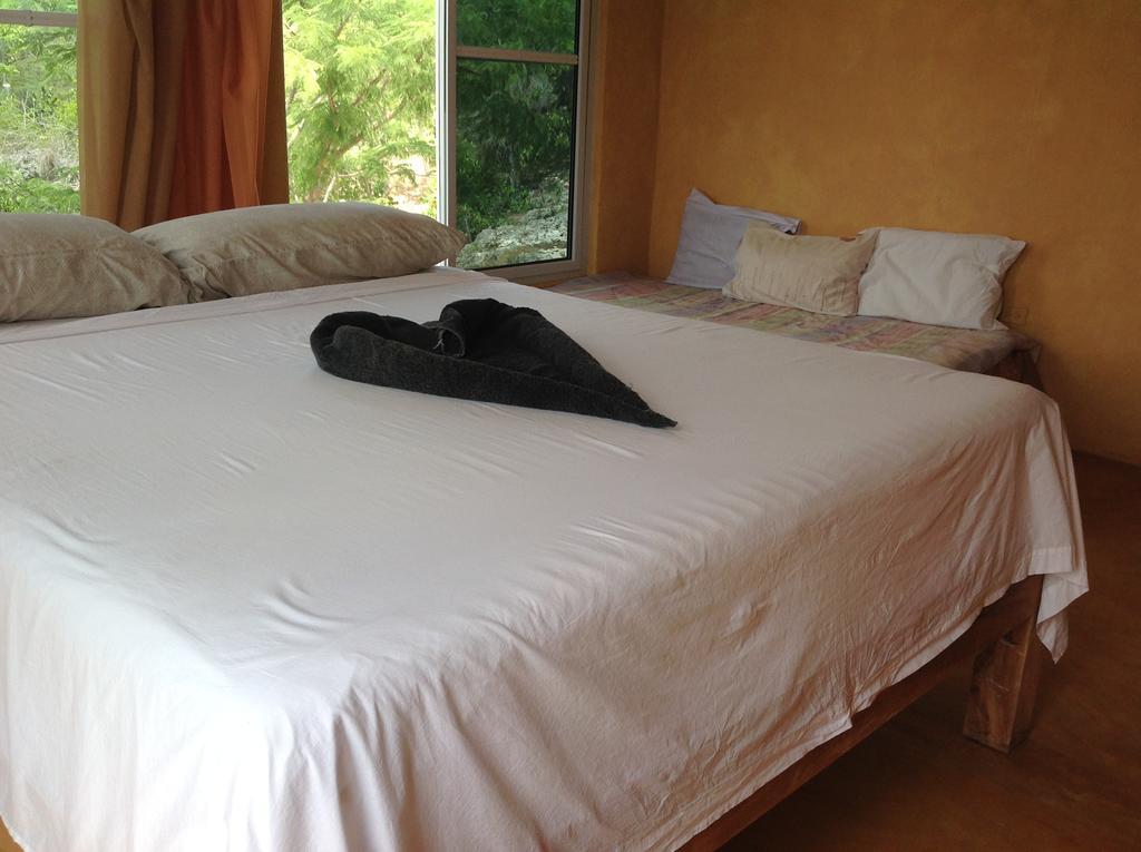 Welcoming Vibes Hotel Treasure Beach Bagian luar foto